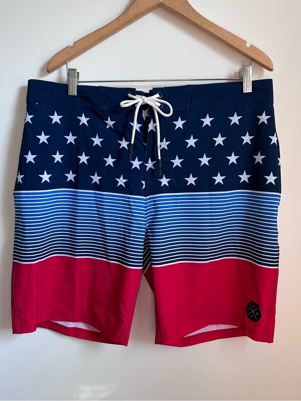 NWT USA Flag Board Shorts Patriotic Swim Trunks Men’s 36 New Boundaries